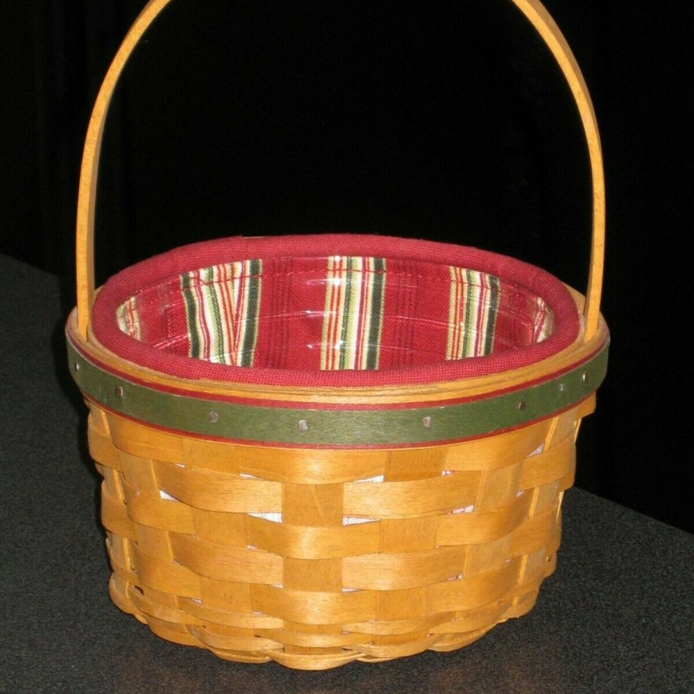 LONGABERGER 2005 CHRISTMAS BASKET WITH HOLIDAY STRIPE LINER & PROTECTOR